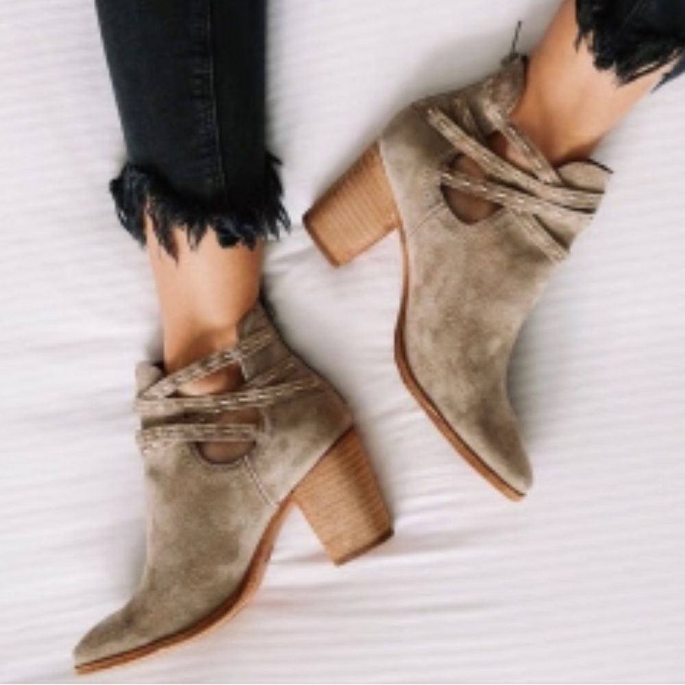 Frye 9 Ash Naomi Pickstitch Soft Oiled Suede Block Heel Shootie Ankle Boots